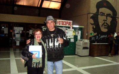 Vino de honor para celebrar el lanzamiento. Vino de honor para celebrar el lanzamiento.