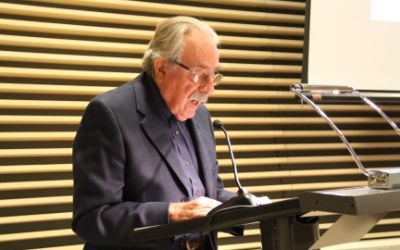 Galería de fotos: FCFM rinde homenaje al ex decano Enrique d'Etigny Galería de fotos: FCFM rinde homenaje al ex decano Enrique d'Etigny