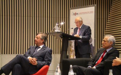 Galería de fotos: FCFM rinde homenaje al ex decano Enrique d'Etigny Galería de fotos: FCFM rinde homenaje al ex decano Enrique d'Etigny