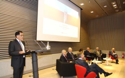 Galería de fotos: FCFM rinde homenaje al ex decano Enrique d'Etigny Galería de fotos: FCFM rinde homenaje al ex decano Enrique d'Etigny