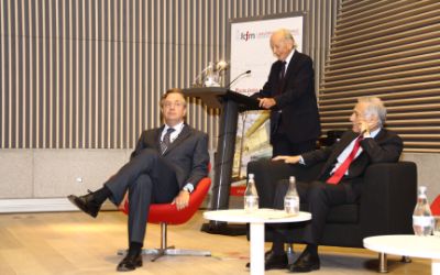 Galería de fotos: FCFM rinde homenaje al ex decano Enrique d'Etigny Galería de fotos: FCFM rinde homenaje al ex decano Enrique d'Etigny