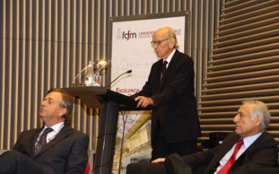 Galería de fotos: FCFM rinde homenaje al ex decano Enrique d'Etigny Galería de fotos: FCFM rinde homenaje al ex decano Enrique d'Etigny