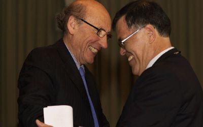 Profesor Patricio Aceituno asume como nuevo decano de la FCFM Profesor Patricio Aceituno asume como nuevo decano de la FCFM