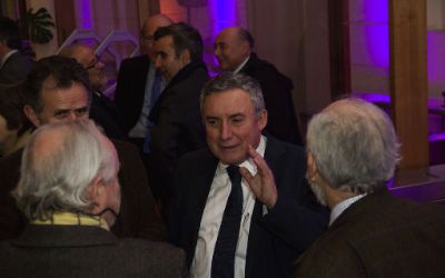 Profesor Patricio Aceituno asume como nuevo decano de la FCFM Profesor Patricio Aceituno asume como nuevo decano de la FCFM