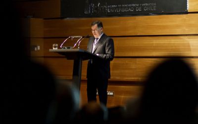 Profesor Patricio Aceituno asume como nuevo decano de la FCFM Profesor Patricio Aceituno asume como nuevo decano de la FCFM