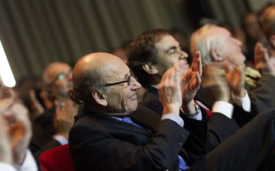 Profesor Patricio Aceituno asume como nuevo decano de la FCFM Profesor Patricio Aceituno asume como nuevo decano de la FCFM