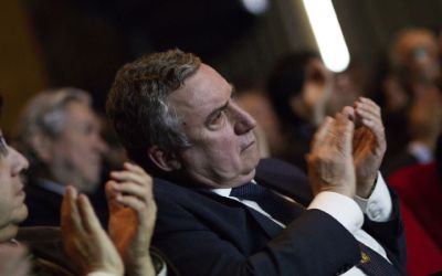 Profesor Patricio Aceituno asume como nuevo decano de la FCFM Profesor Patricio Aceituno asume como nuevo decano de la FCFM