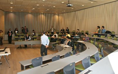 FCFM recibe visita de pares evaluadores para la acreditación de las carreras de Geología, Ingeniería Civil de Minas e Ingeniería Civil Mecánica FCFM recibe visita de pares evaluadores para la acreditación de las carreras de Geología, Ingeniería Civil de Minas e Ingeniería Civil Mecánica