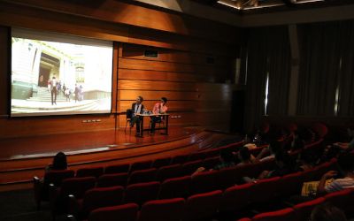 Un ¿paseo poético por las matemáticas¿ para los alumnos de la escuela de verano Un ¿paseo poético por las matemáticas¿ para los alumnos de la escuela de verano