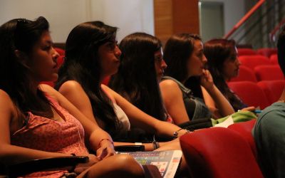 Un ¿paseo poético por las matemáticas¿ para los alumnos de la escuela de verano Un ¿paseo poético por las matemáticas¿ para los alumnos de la escuela de verano