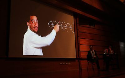 Un ¿paseo poético por las matemáticas¿ para los alumnos de la escuela de verano Un ¿paseo poético por las matemáticas¿ para los alumnos de la escuela de verano