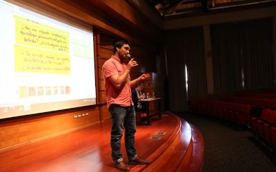 Un ¿paseo poético por las matemáticas¿ para los alumnos de la escuela de verano Un ¿paseo poético por las matemáticas¿ para los alumnos de la escuela de verano