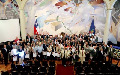 Ceremonia Medalla 40 años de Servicio Ceremonia Medalla 40 años de Servicio