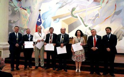 Ceremonia Medalla 40 años de Servicio Ceremonia Medalla 40 años de Servicio