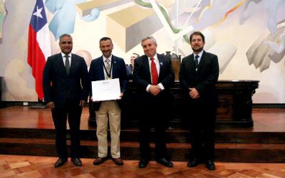 Ceremonia Medalla 40 años de Servicio Ceremonia Medalla 40 años de Servicio