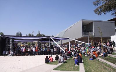 Ciencia y arte se unen en el Campus Juan Gómez Millas Ciencia y arte se unen en el Campus Juan Gómez Millas