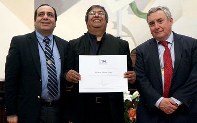 Medalla 40 años de servicio: reconocimiento a toda una vida vinculada a la Casa de Bello Medalla 40 años de servicio: reconocimiento a toda una vida vinculada a la Casa de Bello