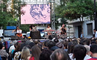 Municipalidad de Santiago distinguió a destacados artistas ligados a la Universidad
