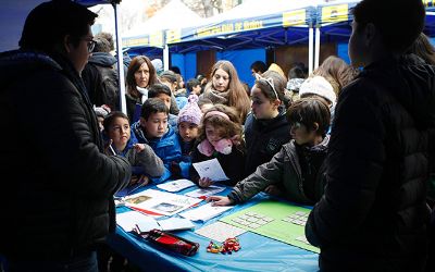 Feria Científica llenó de niños y niñas la Plaza Ñuñoa