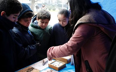 Feria Científica llenó de niños y niñas la Plaza Ñuñoa