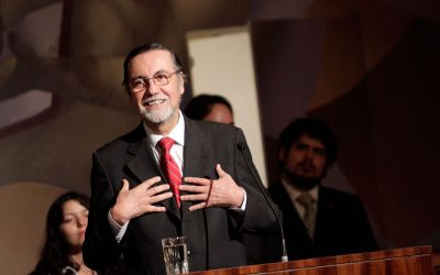  Rector de la Universidad de Chile, Víctor Pérez. 