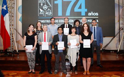 U. de Chile distinguió a académicos por trabajos en investigación U. de Chile distinguió a académicos por trabajos en investigación