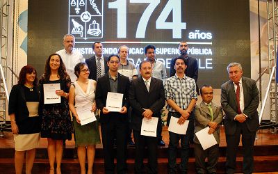 U. de Chile distinguió a académicos por trabajos en investigación U. de Chile distinguió a académicos por trabajos en investigación