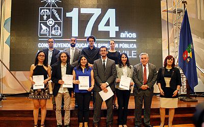 U. de Chile distinguió a académicos por trabajos en investigación U. de Chile distinguió a académicos por trabajos en investigación