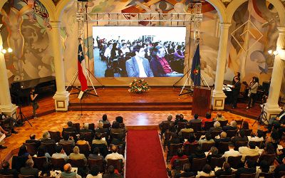 U. de Chile distinguió a académicos por trabajos en investigación U. de Chile distinguió a académicos por trabajos en investigación