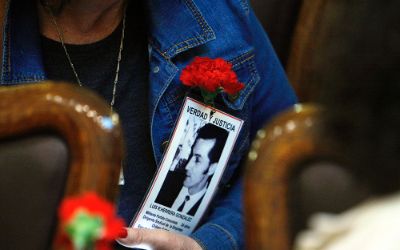 Universidad de Chile entregó 11 nuevos títulos póstumos a estudiantes ejecutados y desaparecidos Universidad de Chile entregó 11 nuevos títulos póstumos a estudiantes ejecutados y desaparecidos