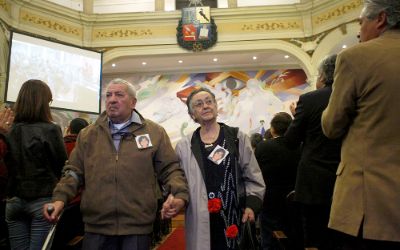 Universidad de Chile entregó 11 nuevos títulos póstumos a estudiantes ejecutados y desaparecidos Universidad de Chile entregó 11 nuevos títulos póstumos a estudiantes ejecutados y desaparecidos