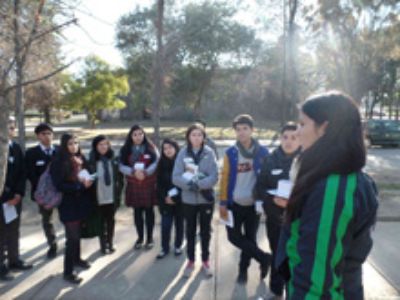 Los estudiantes visitaron las dependencias guiados por estudiantes de la Facultad, quienes son monitores de la Unidad de Promoción de las Carreras.