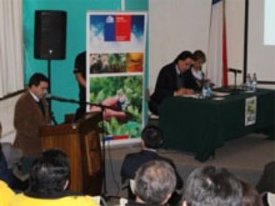 Jorge Ocampo, presidente de la Asociación Gremial de Productores de Espárragos del Centro Sur de Chile, inició la ronda de audiencias.