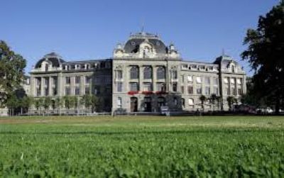 El World Trade Institute (WTI) está ubicado en Suiza en su capital, Berna.