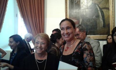 La Presidenta Michelle Bachelet y la académica de la Facultad de Ciencias Agronómicas, Paulina Aldunce.