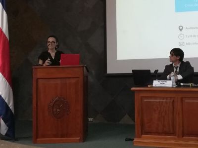 Sofía Boza en IV Encuentro de la Red Latinoamericana de Derecho Económico Internacional.
