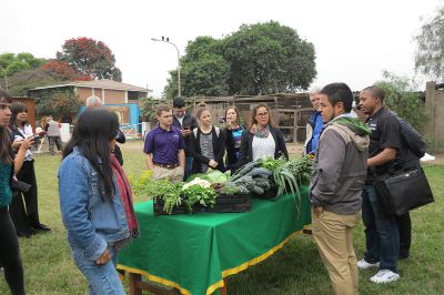 Durante el encuentro se visitó el huerto de la universidad que abarca cerca de 10 hectáreas de cultivo orgánico.
