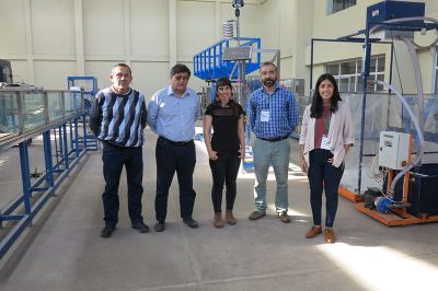 Durante el encuentro con el Profesor Eduardo Chavarri fue posible visitar las instalaciones del laboratorio de Hidráulica de la Universidad Nacional Agraria La Molina.  