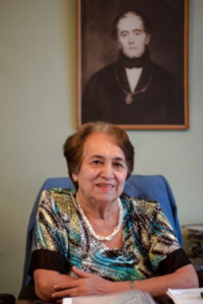 Decana prof. Clara Luz Cárdenas Squella 