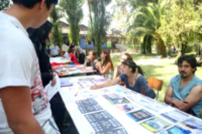 En esta actividad participaron organizaciones y partidos políticos, como también la revista estudiantil Sorbete Letelier y la Secretaría de género de la Facultad de Artes.