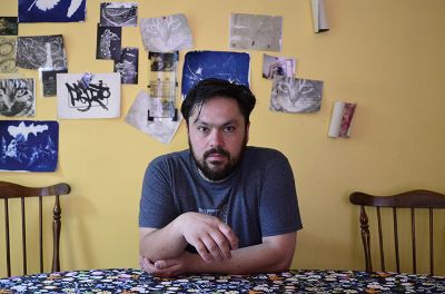 Nicolás Briceño, otro de los egresados del Departamento de Artes Visuales cuya obra en torno al arte medial podrá ser visita en la nueva plataforma.