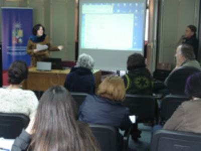 La Política de Extensión y Vinculación con el Medio de la Universidad de Chile fue presentada por la prof. Ximena Póo.