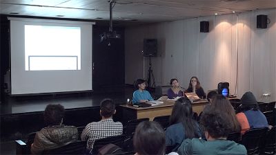 Javiera Medina, Doctora en Estética de la Universidad de Paris 8 dictó la charla "Aproximación a la obra de Chris Marker" en el DAV.