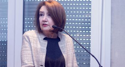 En la presentación del libro también participó la profesora Maricruz Gómez de la Torre, directora de Investigación de la Facultad.