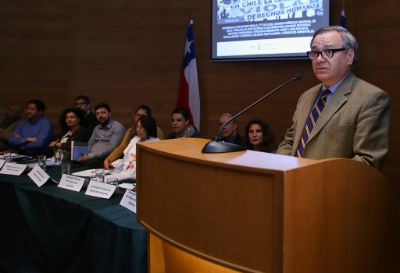 Tras presentar los informes, el Decano Ruiz-Tagle valoró el acercamiento de la Facultad de Derecho con las organizaciones de la sociedad civil.