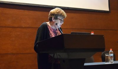 La conferencia inaugural fue realizada por la profesora Aída Kemelmajer de Carlucci, de la Universidad Nacional de Cuyo.