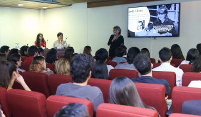 En la actividad participaron las profesoras Ana María Moure, Directora de Relaciones Internacionales, y Claudia Cárdenas, del Departamento de Ciencias Penales.