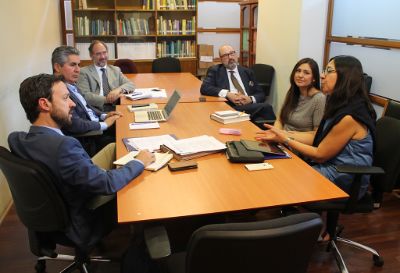 El encuentro reunió a académicos chilenos y argentinos, que están realizando o participando de proyectos de investigación.