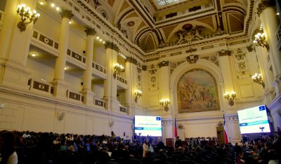 La actividad fue realizada en el Salón de Honor del Palacio del Ex Congreso Nacional en Santiago y contó con una alta concurrencia.
