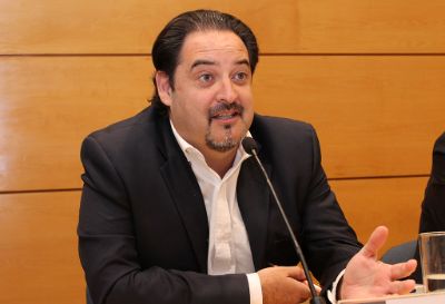 Andrés Rebolledo fue el director de la Direcon entre 2014 y 2016. Posteriormente se desempeñó como Ministro de Energia, hasta el año 2018.